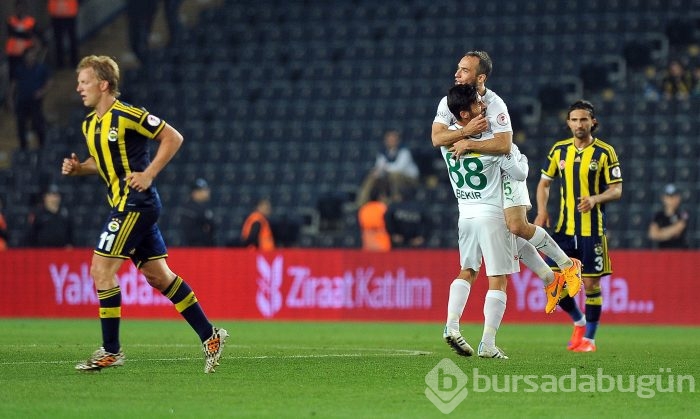 Timsah Fenerbahçe'yi Saraçoğlu'na gömdü!