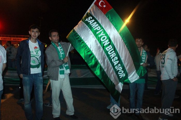 Bursaspor'a Yalova'da muhteşem karşılama!