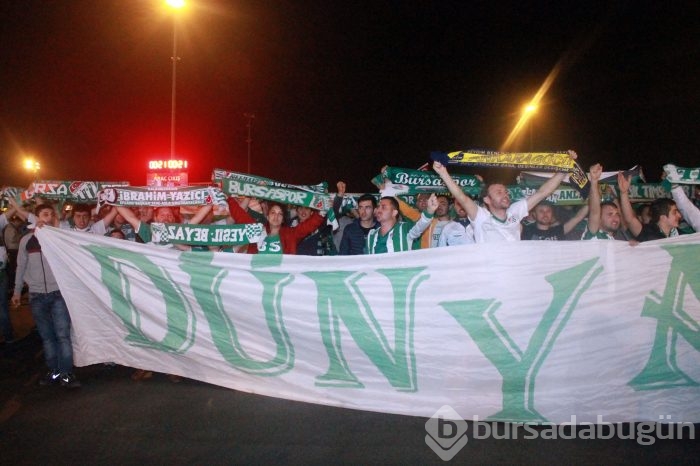 Bursaspor'a Yalova'da muhteşem karşılama!