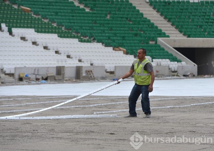 Timsah Arena'nın alttan ısıtma sistemi de tamam