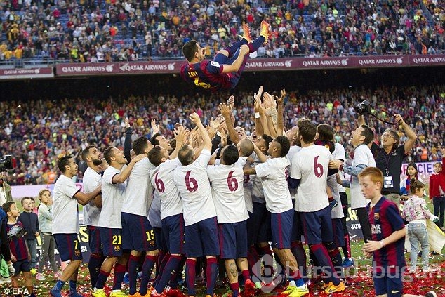Xavi gözyaşları içinde Barça'ya veda etti!