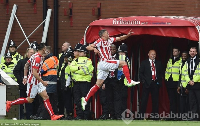 Stoke City Liverpool'u dağıttı!
