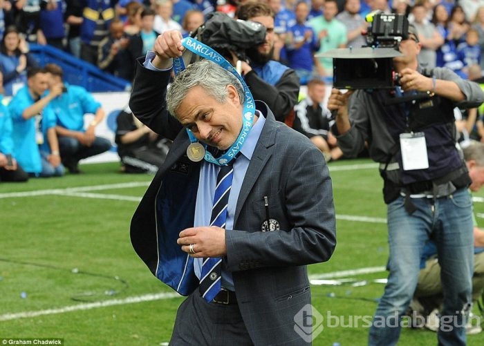 Chelsea kupasına kavuştu,Drogba veda etti!