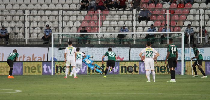 Bursaspor'u Josue sırtladı!