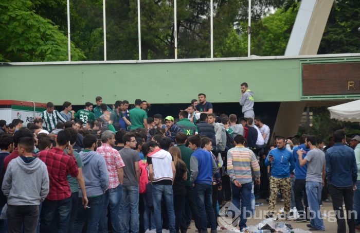 Bursaspor taraftarlarından final biletlerine yoğun ilgi!