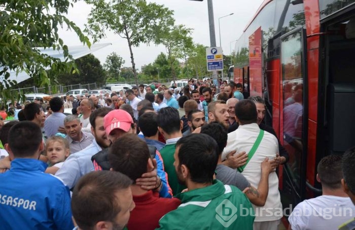 Bursaspor taraftarları umre yolcusu