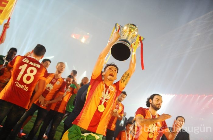 Galatasaray şampiyonluk kupasına kavuştu!