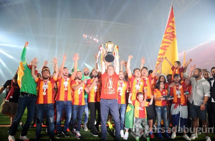 Galatasaray şampiyonluk kupasına kavuştu!