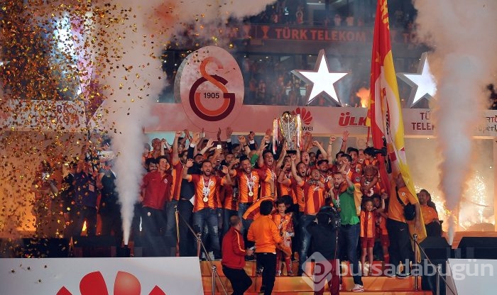 Galatasaray şampiyonluk kupasına kavuştu!