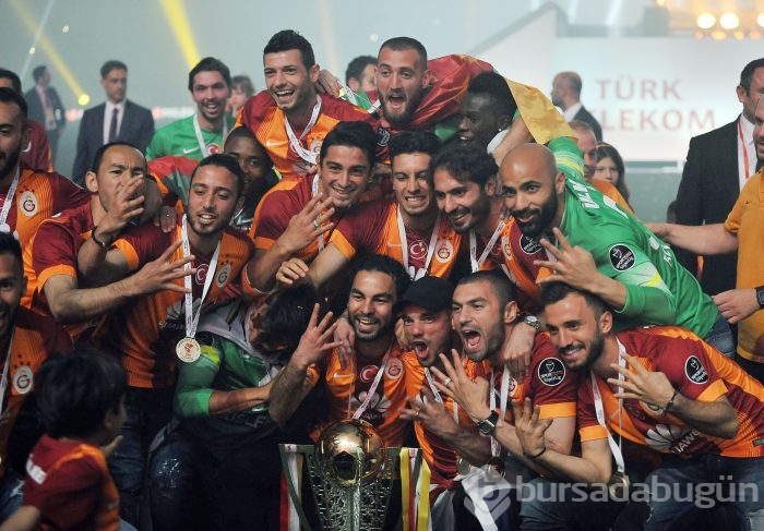 Galatasaray şampiyonluk kupasına kavuştu!
