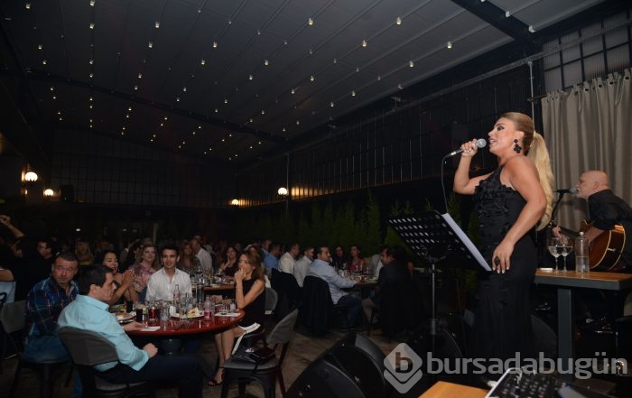 Bülent Özdemir ve Hande Dönmez Sir Winston Brasserie'de...