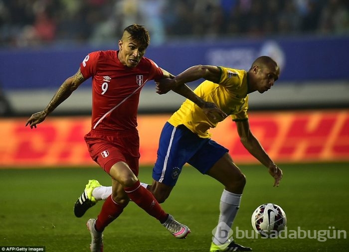 Neymar Brezilya'yı ipten aldı!