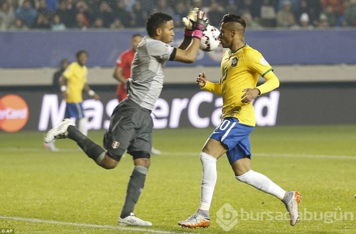 Neymar Brezilya'yı ipten aldı!