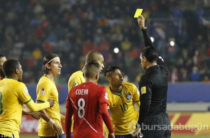 Neymar Brezilya'yı ipten aldı!
