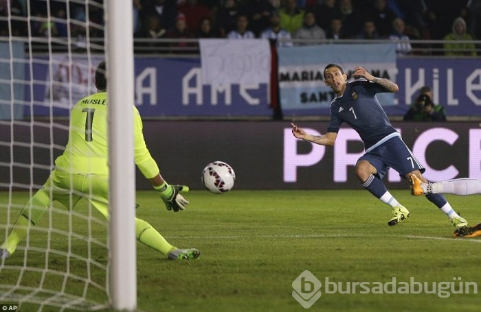 Sergio Aguero Uruguay'ı yıktı!