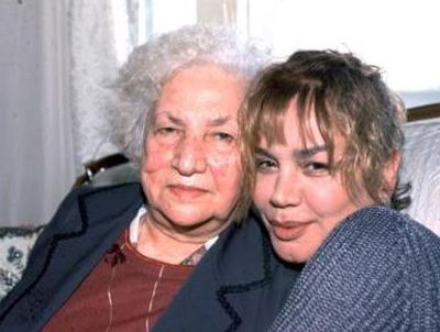 Ünlülerin aile albümü