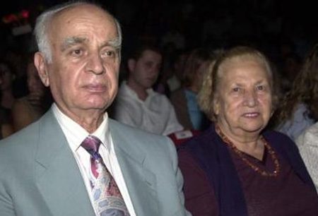 Ünlülerin aile albümü