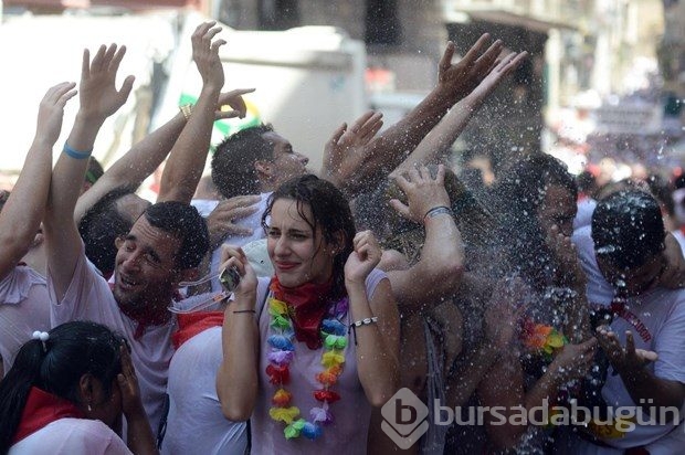 Boğalarla insanların festivali başladı