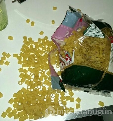Yemeğin mutsuzluğa dönüştüğü hayata dair 23 heves kıran detay