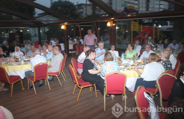 Türk Kadınlar Birliği'nin renkli iftarı...