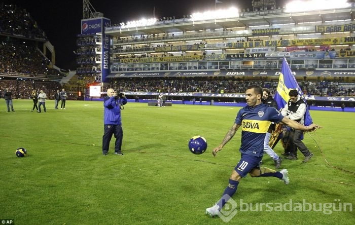 Carlos Tevez'e muhteşem karşılama!