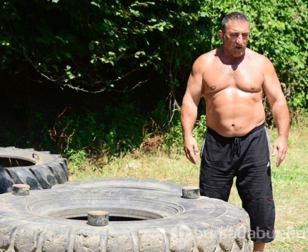 57 yaşında 300 kiloluk lastikle çalışıyor!
