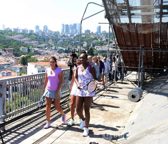 Boğaziçi Köprüsü'nde tenis şov!
