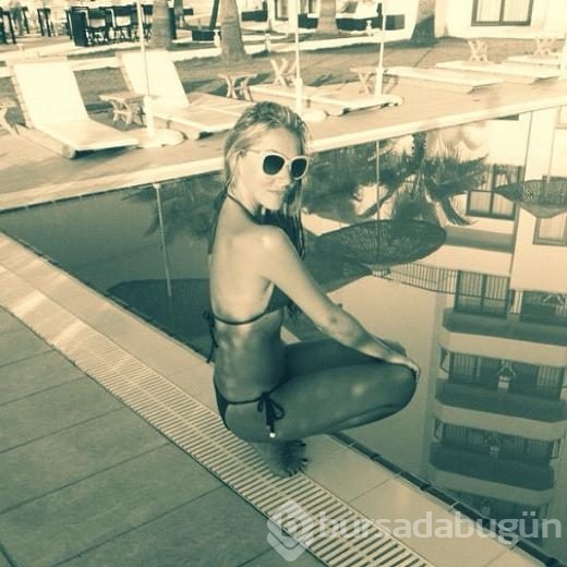 Bikinili yakalayana hediye verecek