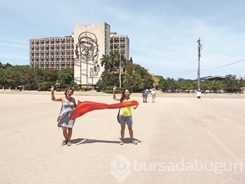 İki kadın 16 ülke ve 110 şehir