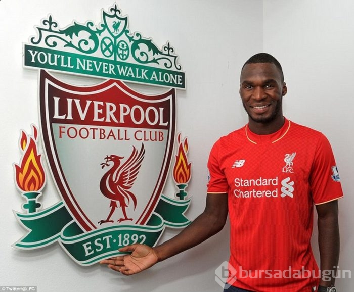 Benteke resmen Liverpool'da!
