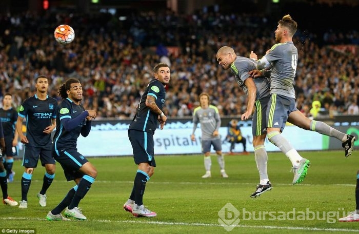 Real Madrid Manchester City'i ezdi geçti!