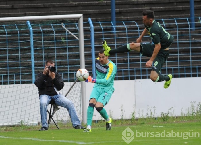 Bursaspor kaçtı,Mönchengladbach yakaladı!