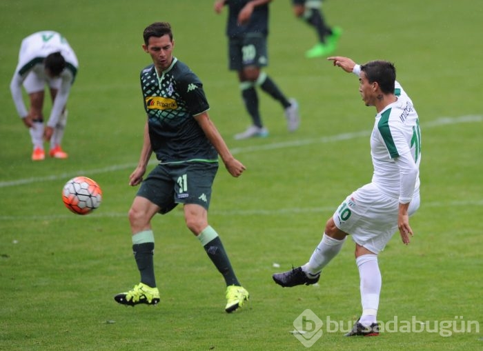 Bursaspor kaçtı,Mönchengladbach yakaladı!