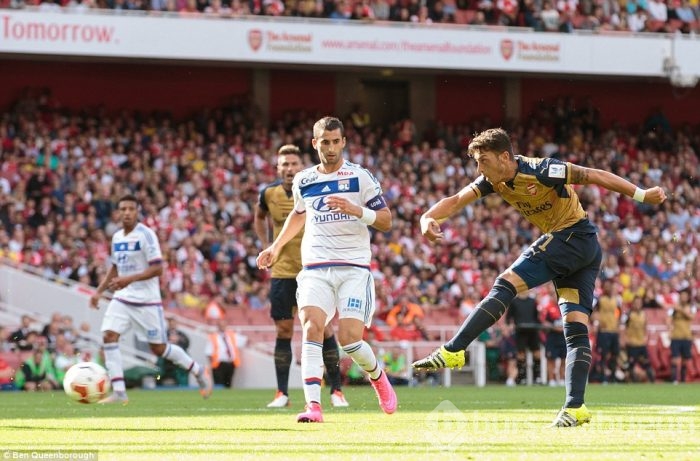 Arsenal Lyon'a acımadı!