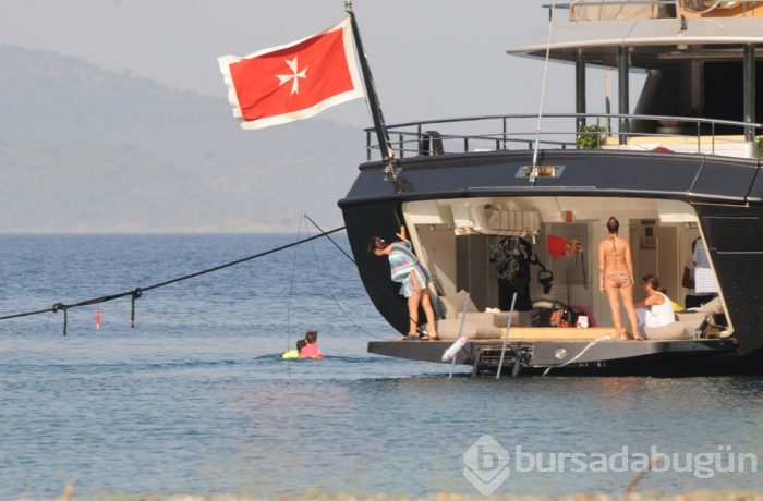 Ebru Gündeş ve Reza Zarrab'ın yat keyfi