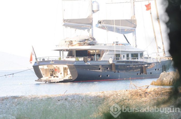 Ebru Gündeş ve Reza Zarrab'ın yat keyfi