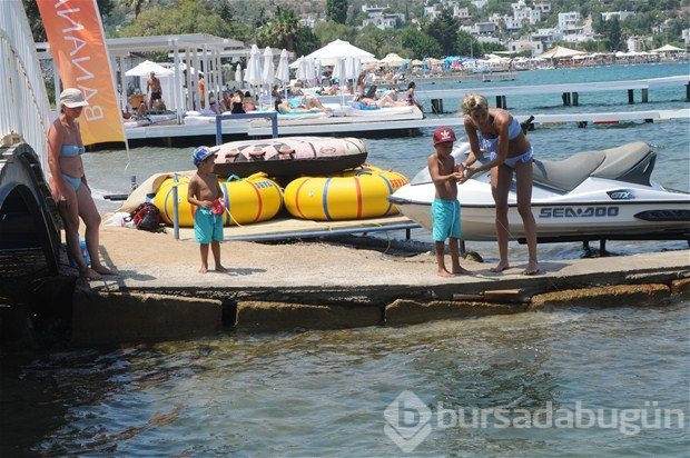 İç çamaşırlı fotoğraf krizi