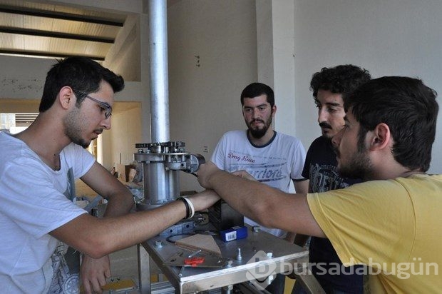 Rüzgar enerjili araçla Hollanda'da yarışacaklar