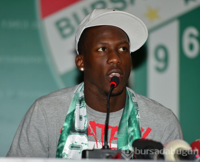 Luis Advincula resmen Bursaspor'da!