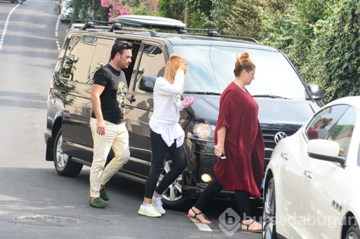 Hadise makyajsız yakalanınca...