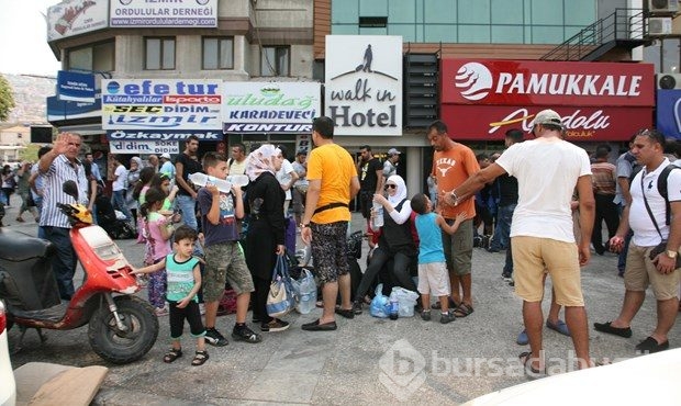 İzmir'e Suriyeli sığınmacıların akını