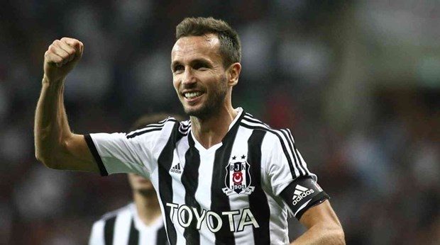 UEFA Türkiye'de oynamış en iyi yabancıları belirledi