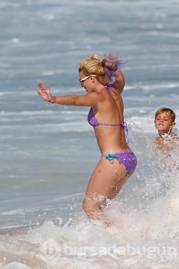 Britney Spears tatilde çoştu
