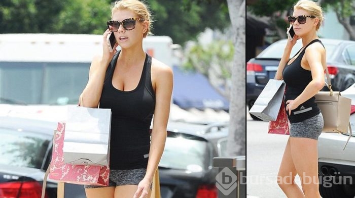Charlotte McKinney objektiflere takıldı