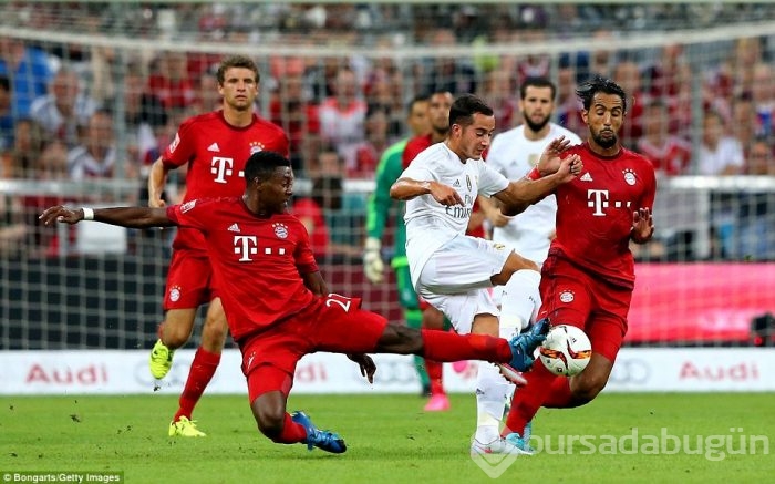 Bayern Münih'i Lewandowski sırtladı!
