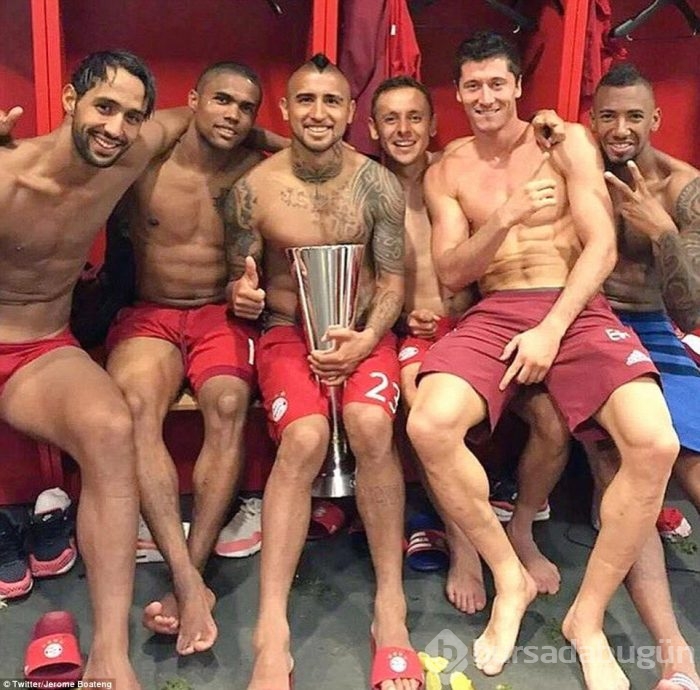 Bayern Münih'i Lewandowski sırtladı!