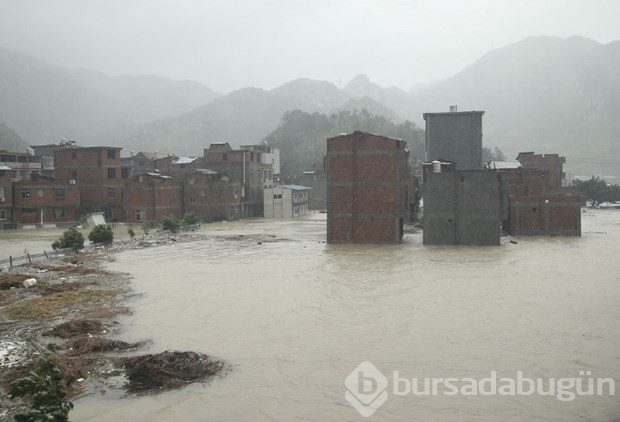 Çin'de Soudelor tayfunu 14 can aldı