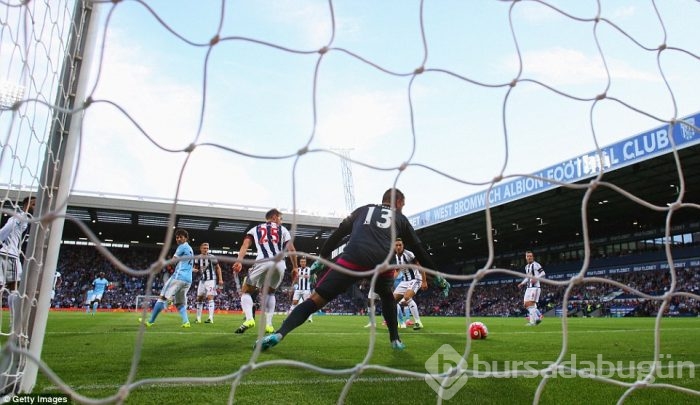 Manchester City'i Yaya Toure sırtladı!