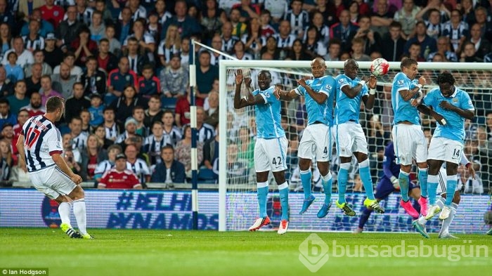 Manchester City'i Yaya Toure sırtladı!