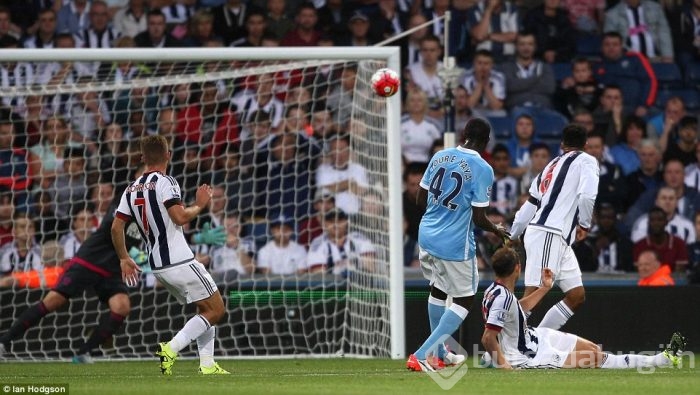 Manchester City'i Yaya Toure sırtladı!